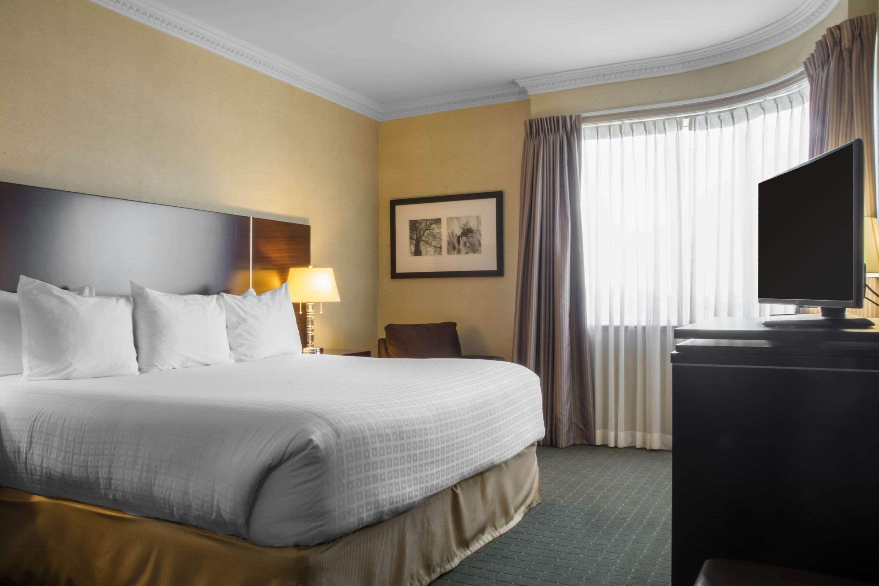 Towneplace Suites By Marriott Toronto Oakville Extérieur photo