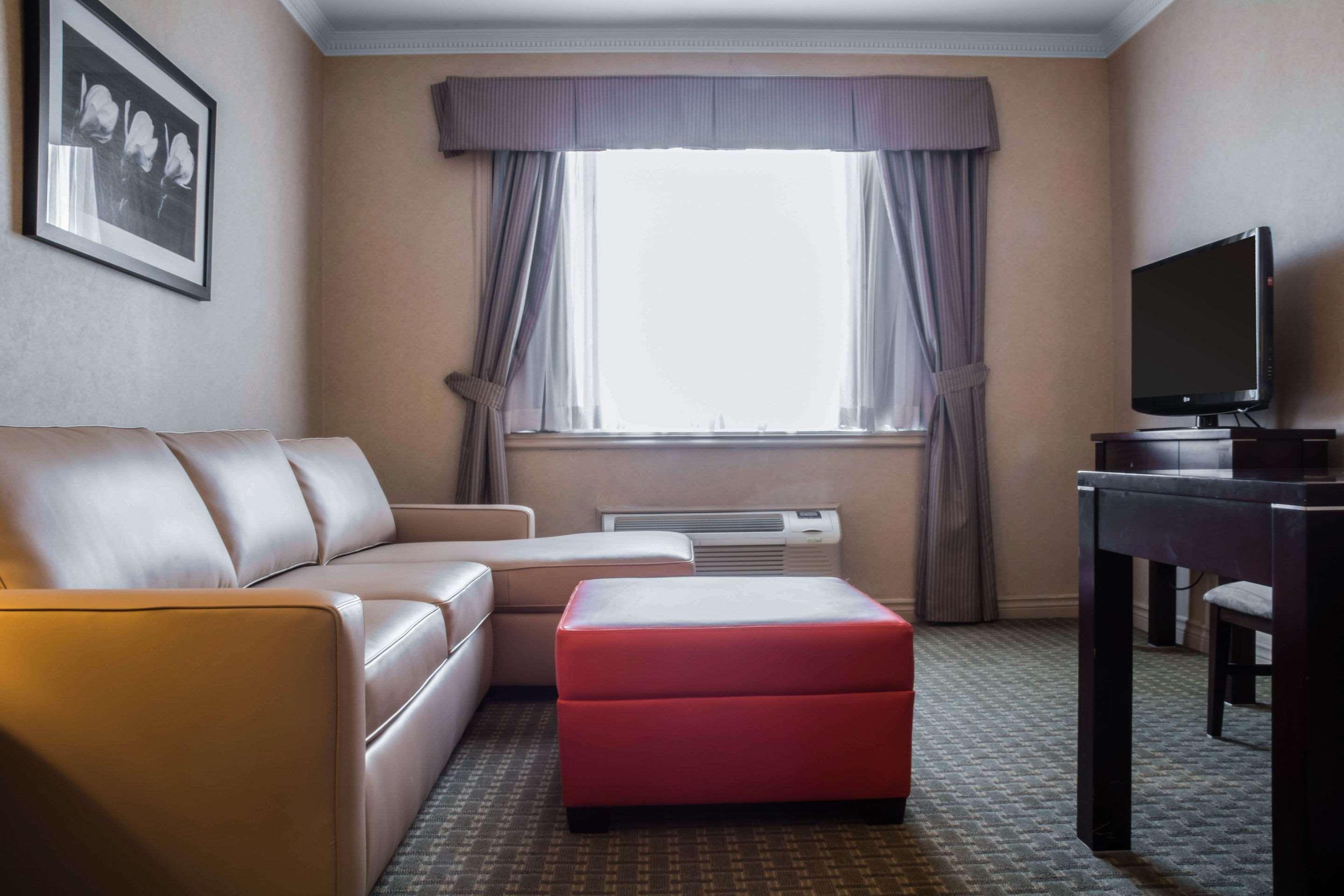 Towneplace Suites By Marriott Toronto Oakville Extérieur photo