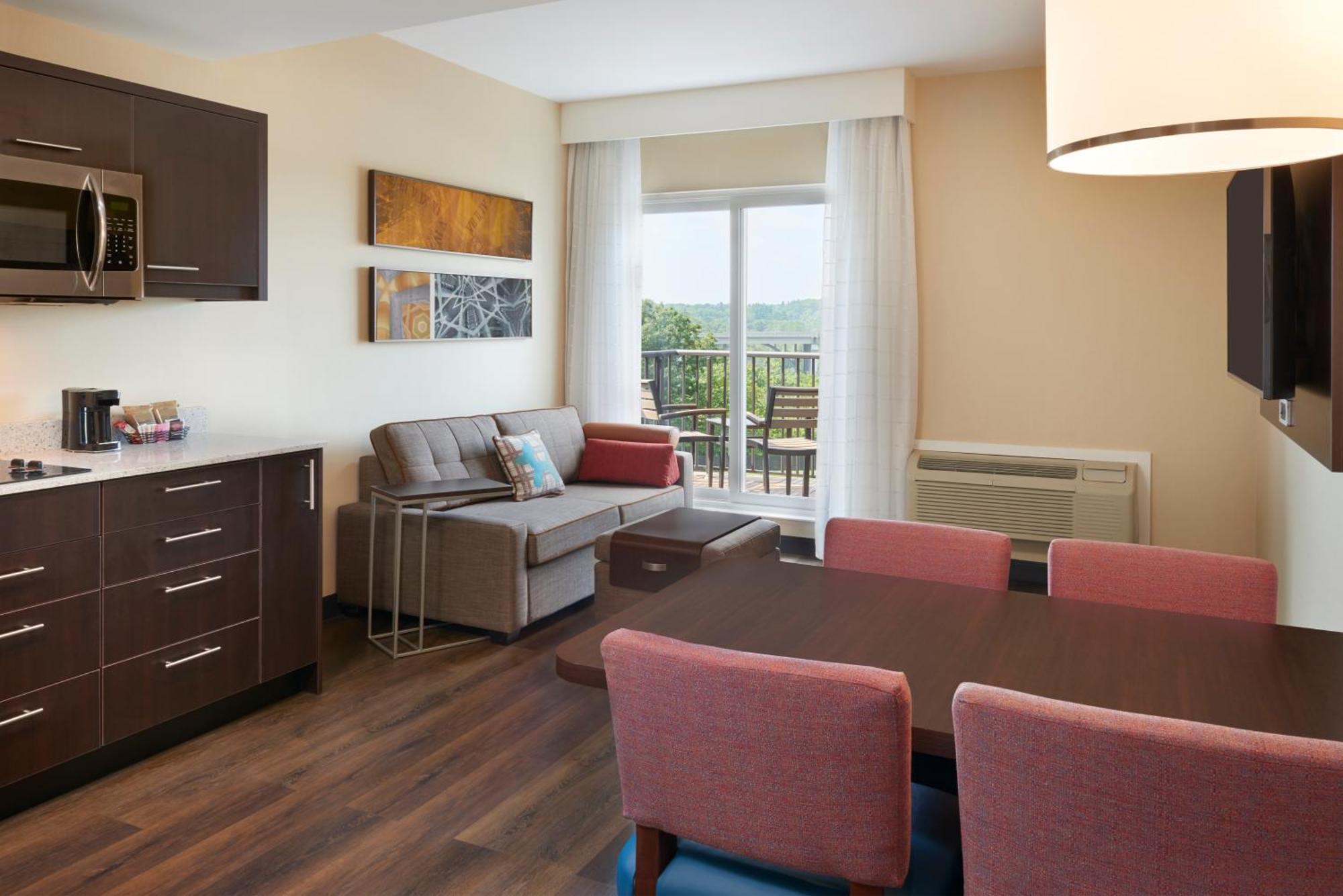 Towneplace Suites By Marriott Toronto Oakville Extérieur photo